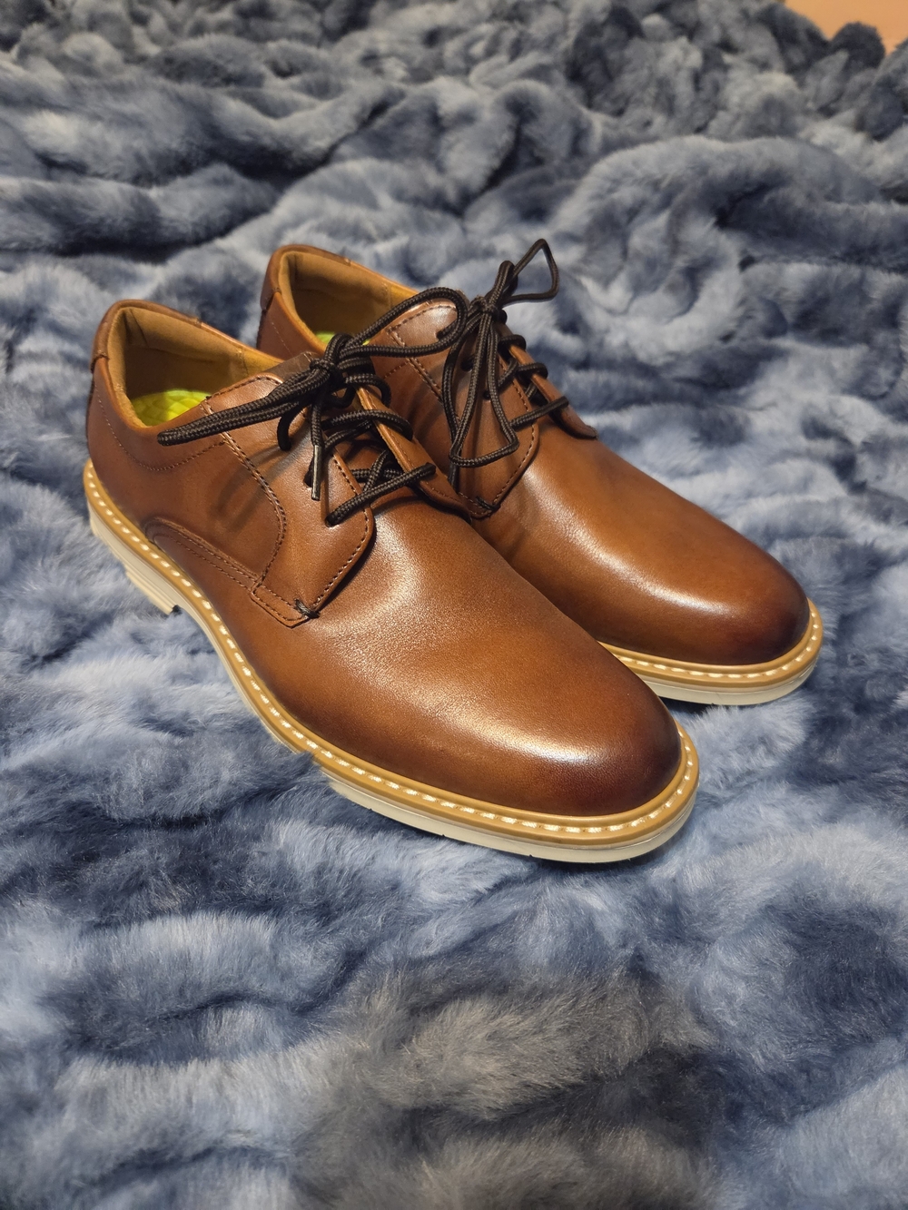 Florsheim Men's Cognac Brown Leather Derby Shoes with Tan Sole